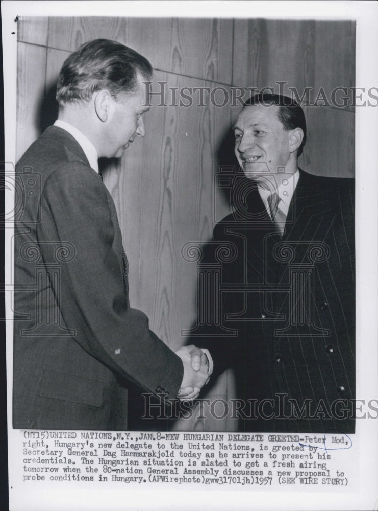 1957 Peter Mod Hungarys delegate United Nations Sec. Gen. Dag - Historic Images