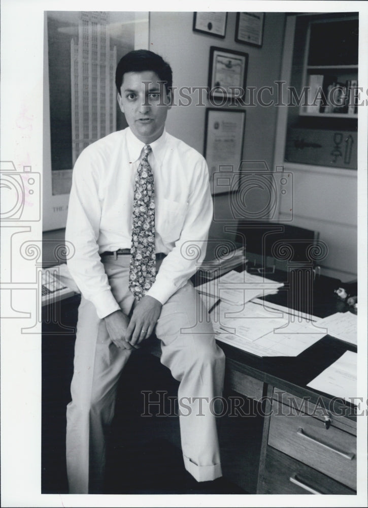 1992 Press Photo Jonathan Quinn, Delegate for Paul Tsongas - Historic Images