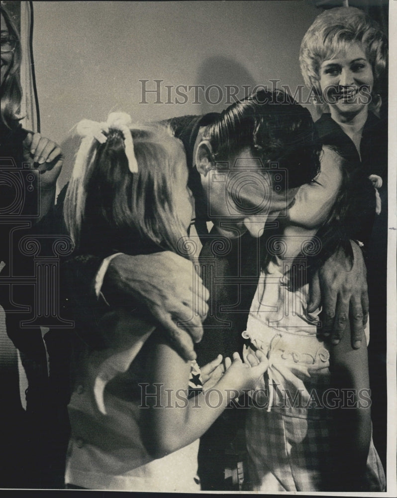 1971 Press Photo Deputy US Marshal Joseph Zito and Family - RSG02791 - Historic Images