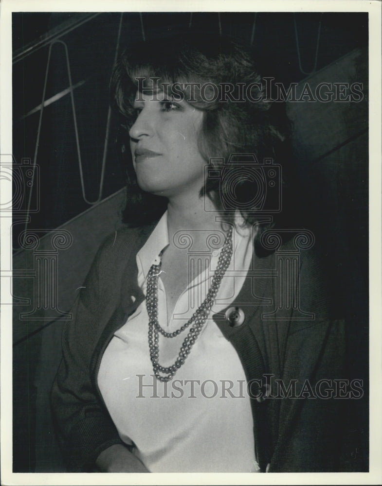 1977 Press Photo Author, Bette Midler - RSG02823 - Historic Images