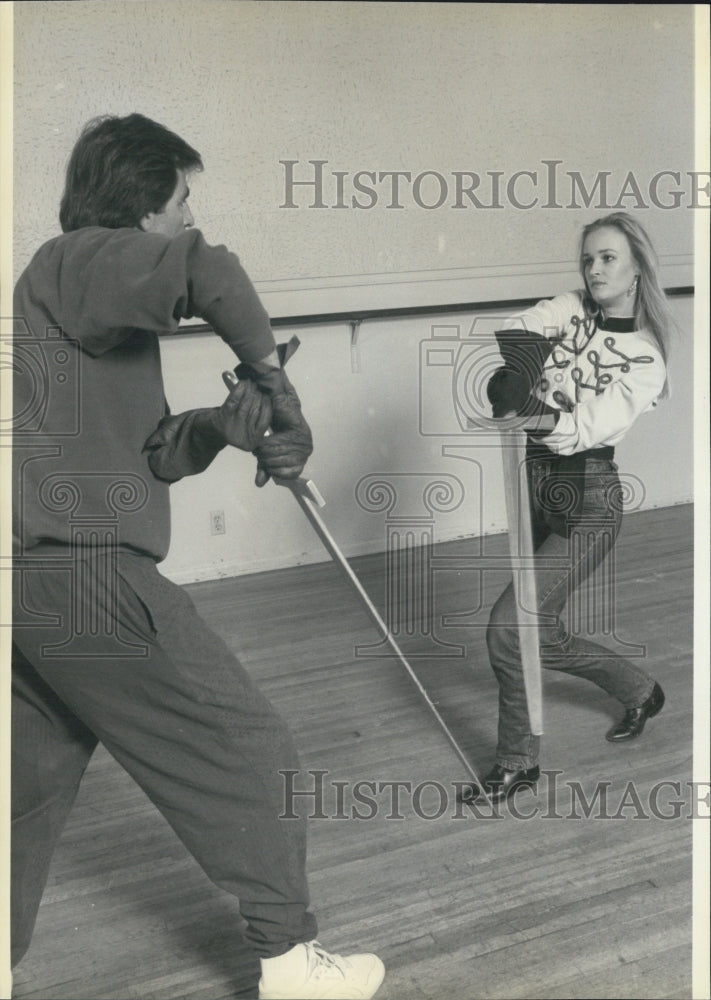 1993 Press Photo Camilla Overbye Roos Danish Actress Fencing - Historic Images