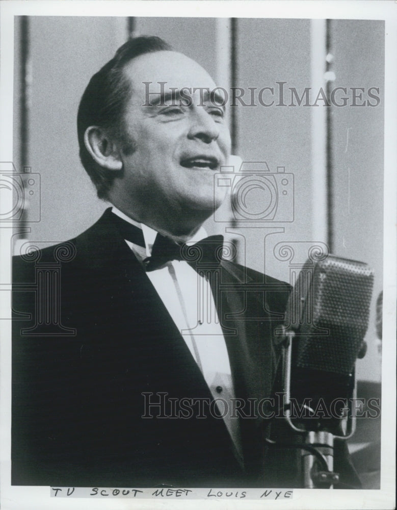 1970 Comedian Nye - Historic Images