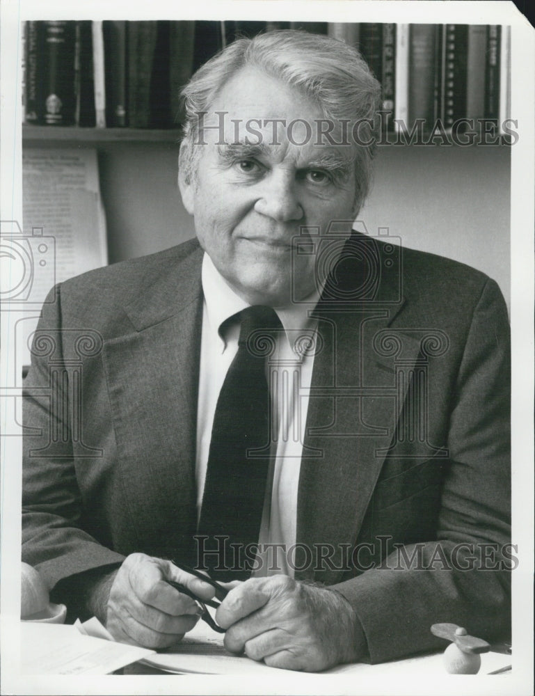 1989 Press Photo A Year With Andy Rooney CBS News Special Host Rooney - Historic Images