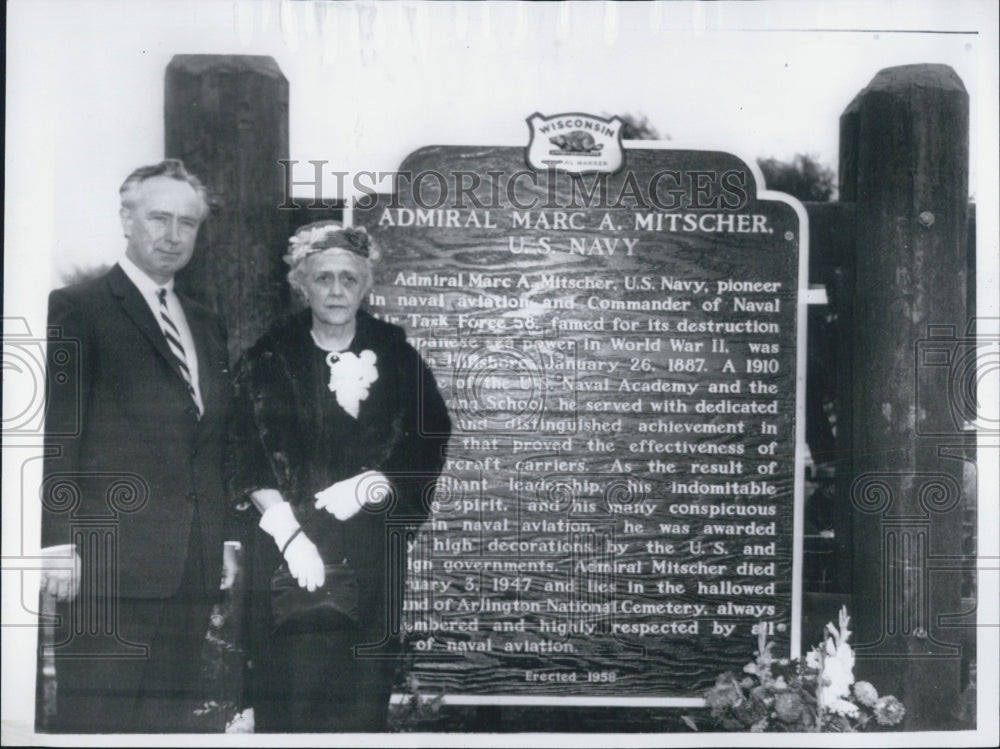 1958 Governor Vernon Thomson Mitscher Widow With Marker Ceremonies - Historic Images