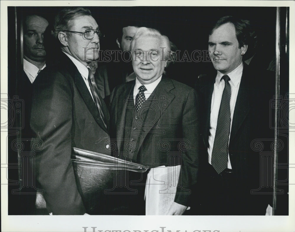 1983 Press Photo Illinois Congressman Roman Pucinski Ketlarz Vrdolyak Washington - Historic Images