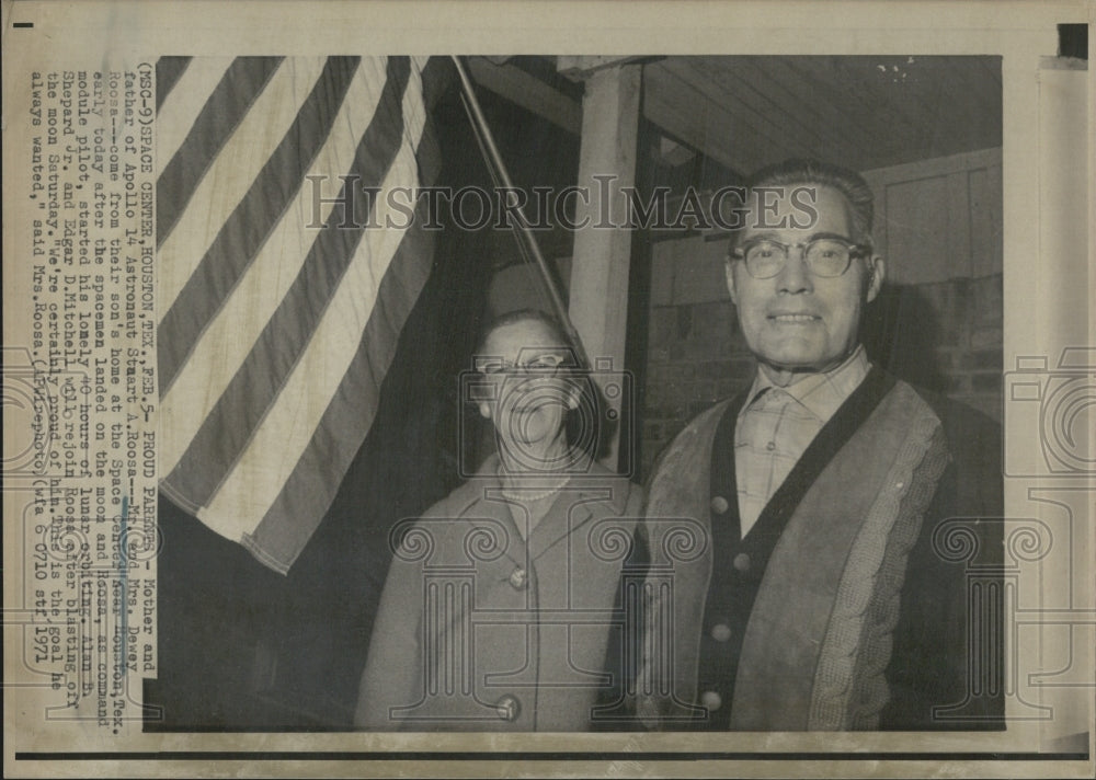 1971 Press Photo Parents of Astronaut Stuart Roosa, Mr. and Mrs. Dewey Roosa - Historic Images