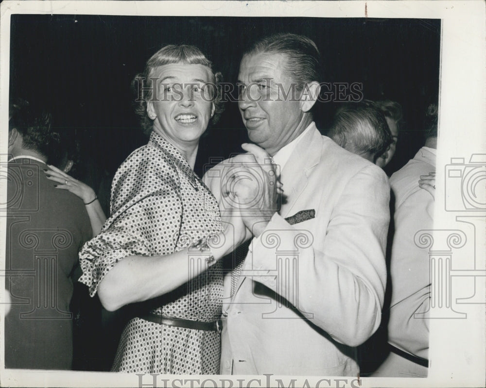 1949 Anna Roosevelt and Bruce Cabot - Historic Images