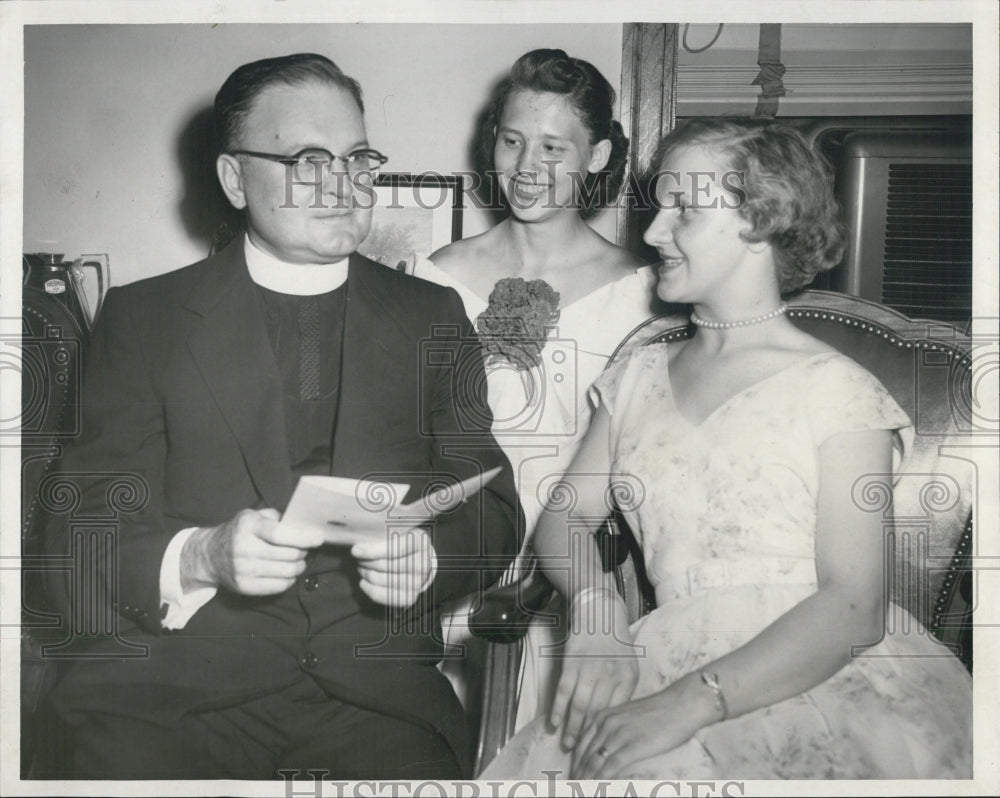 1963 Rev. Dr. Stanley Lisewski Of Holy Trinity Catholic Church - Historic Images