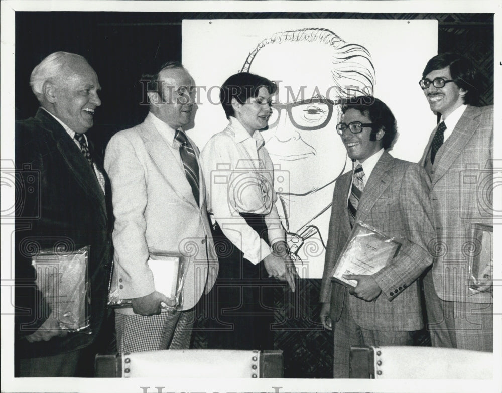 1977 Chicago Daily News Peter Lisagor Winners of Award - Historic Images