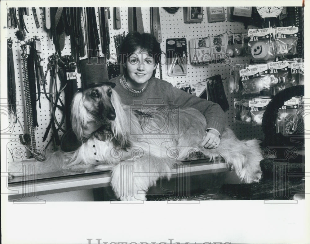 1984 Press Photo Gloria Lissner Co-Owner of Famous Fido&#39;s Doggie Deli - Historic Images