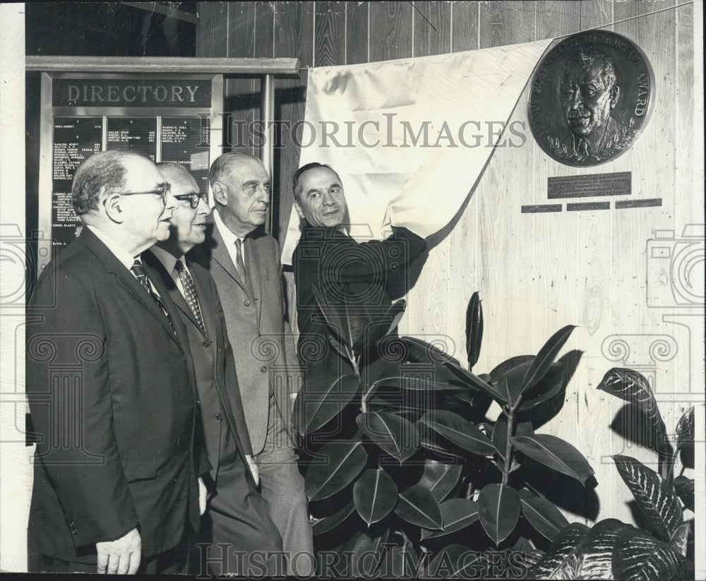 1965 Press Photo Bronze Plaque Dedicated to Julius Rosenwald - RSG04653 - Historic Images