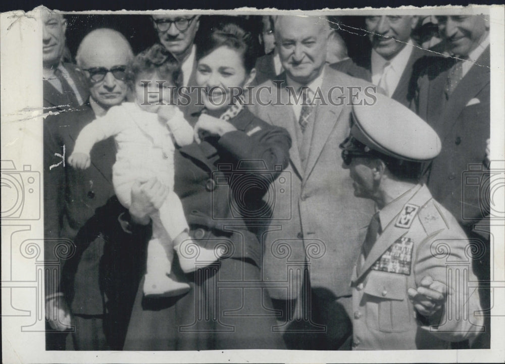 1961 Press Photo Shah of Iran Mahammad Reza Pahlievi &amp; Empress Farah - Historic Images