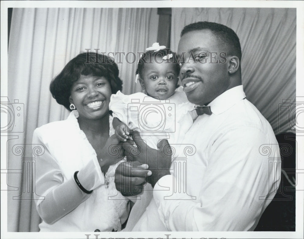 1990 Press Photo Vicky &amp; Darnell Ross Child Jasmine Needs Liver Transplant - Historic Images