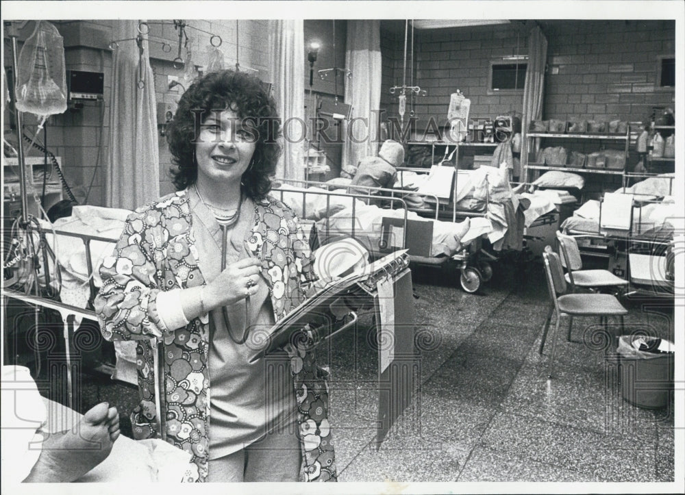 1980 Press Photo Tallulah Noel Recovery Room Nurse - Historic Images