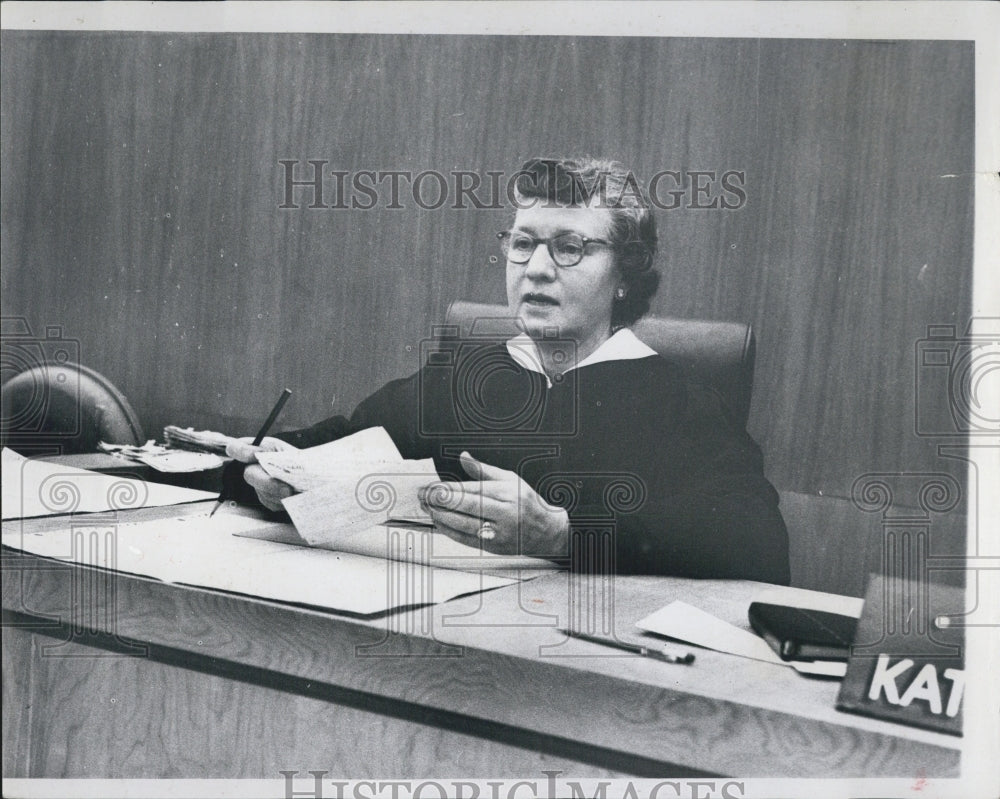 1995 Press Photo Judge K. Nohelty first woman bench Municipal Court Chicago - Historic Images
