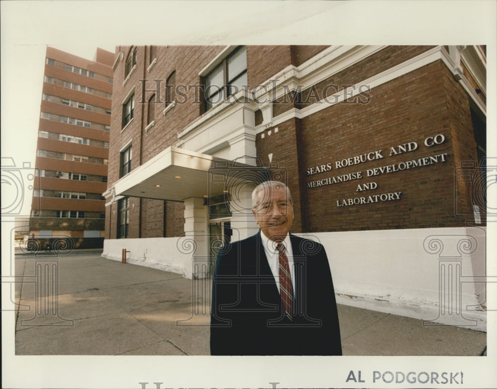 1993 Press Photo Edward Noha- Chairman of Economic Commission - Historic Images