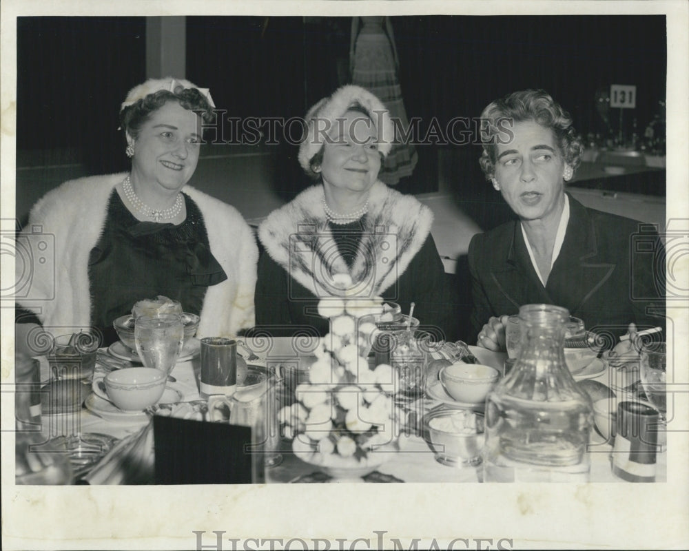 1957 Mrs John Cuneo, Mrs Robert Morse &amp; Mrs Stuart List Fundraiser - Historic Images