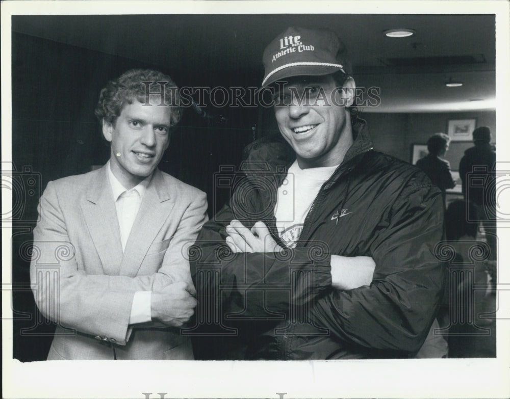 1987 Press Photo Jeff Zaslow &amp; Joe Piscopo For Jeff&#39;s Ordinary Joe - Historic Images