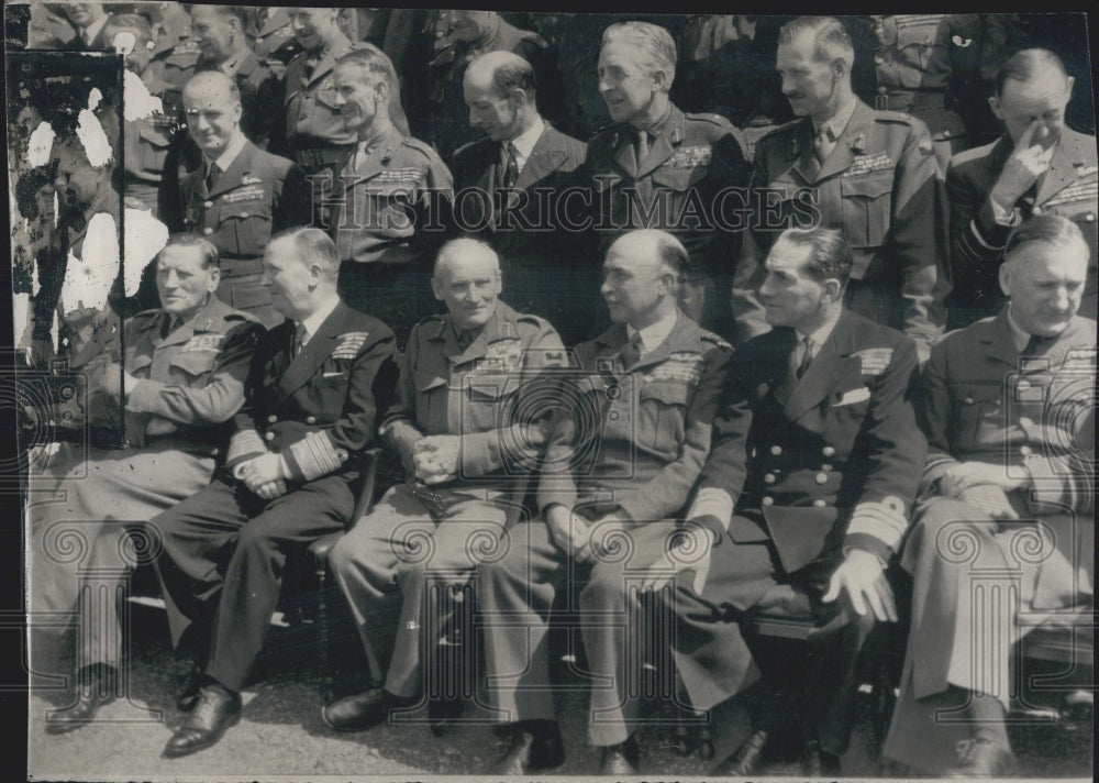 1947 Press Photo Adm Sir Robert Burnett Montgomery  Fellow Officers - Historic Images