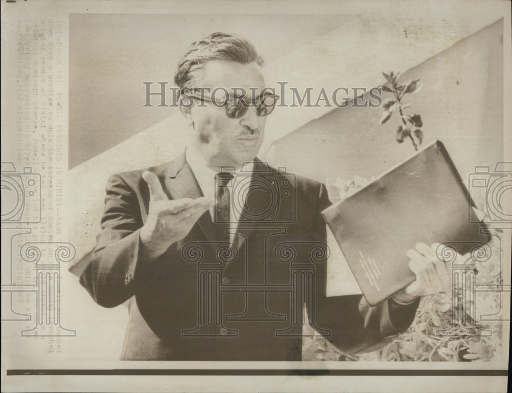 1967 Powell Preaches - Historic Images