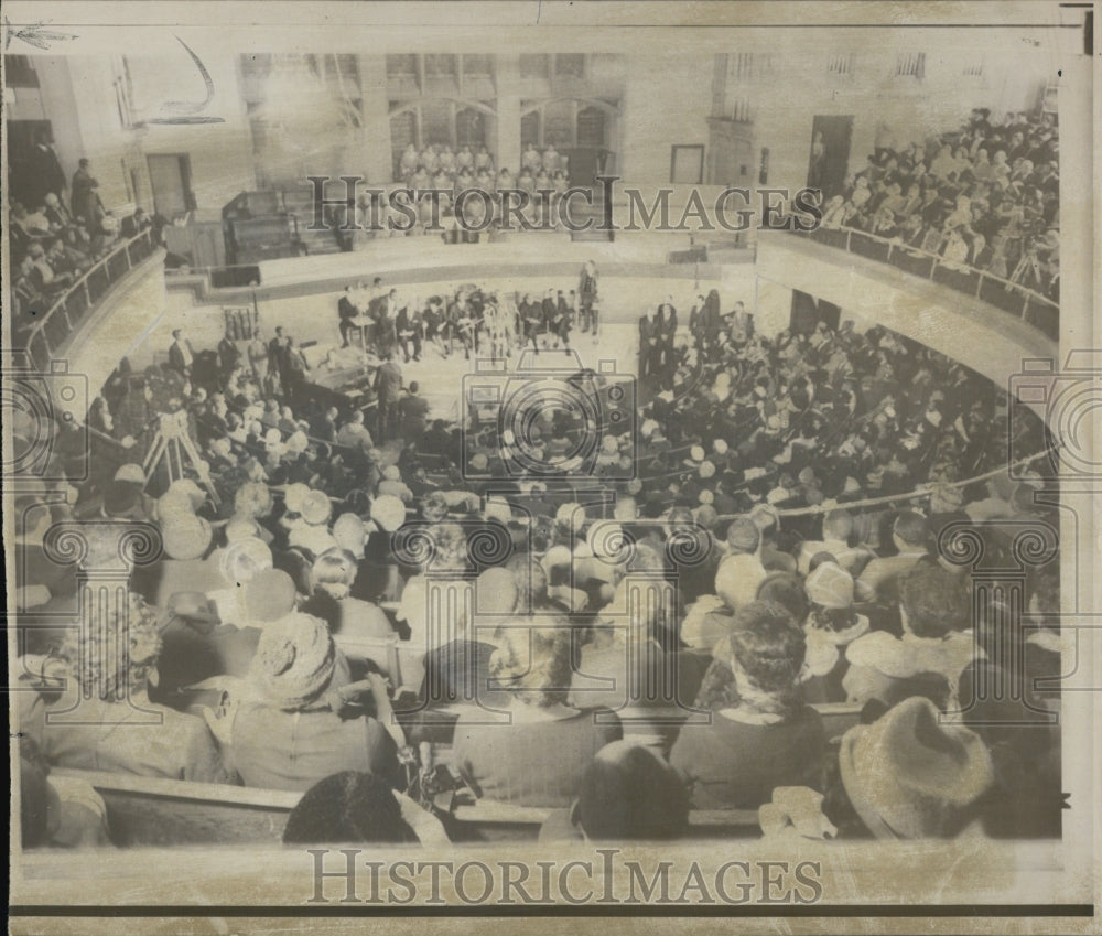 1967 rally for Adam Clayton Powell - Historic Images