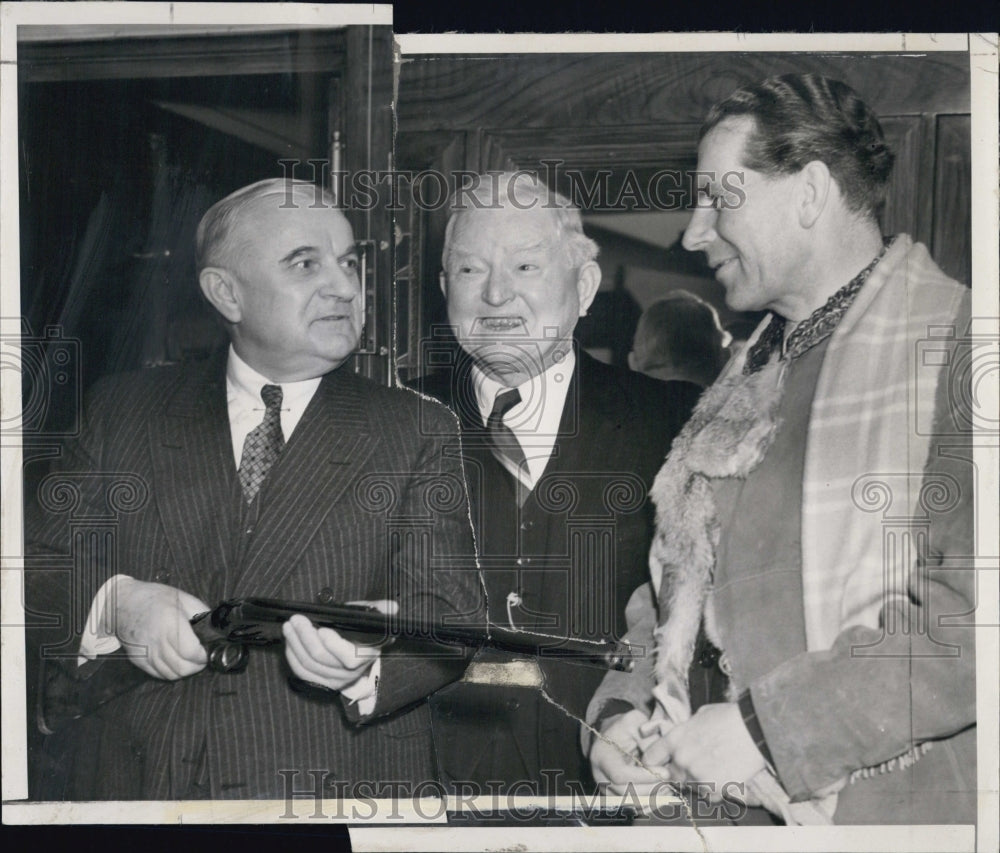1937 Vice President John N. Garner hunting deer Count Jerzy potocki - Historic Images
