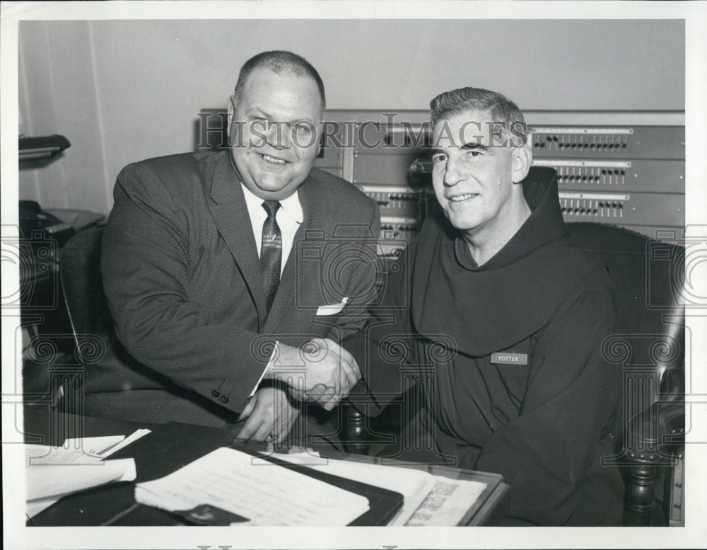 1961 Aidan Potter New Chaplain at Cook County Jail - Historic Images