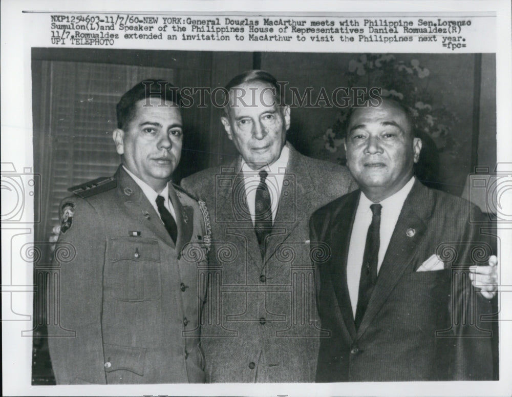 1960 MacArthur with Philippine Representatives - Historic Images