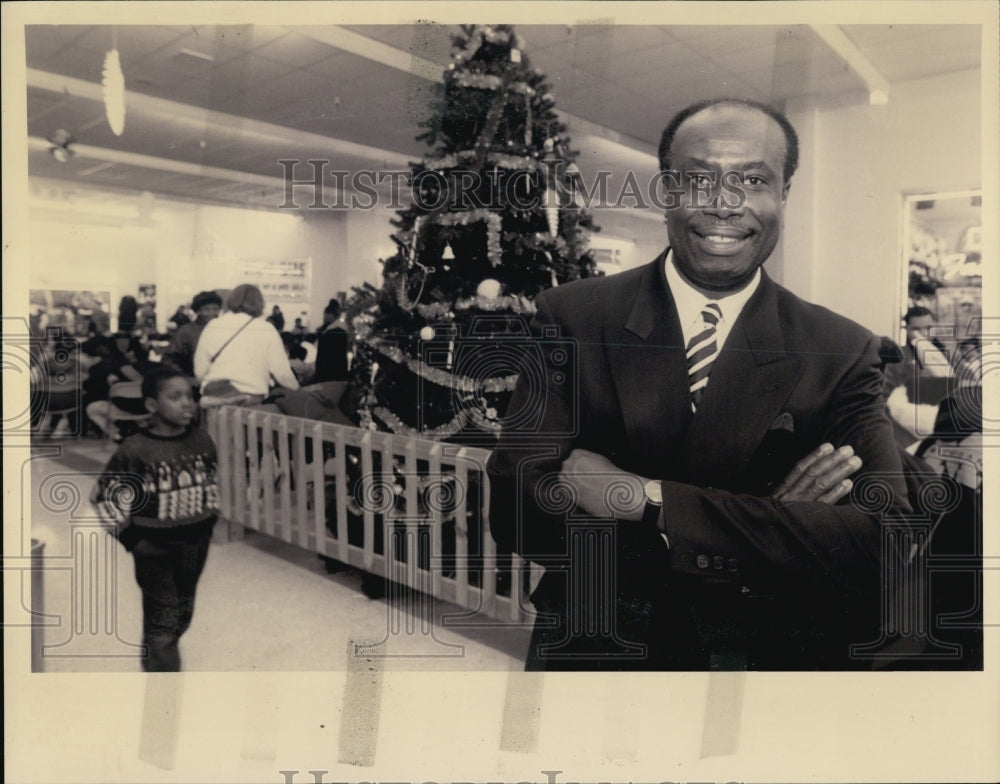 1993 Press Photo Romeus Mall Co-Owner - Historic Images