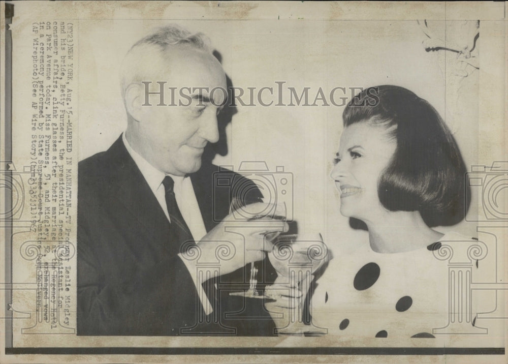 1967 CBS Producer Midgley Married-Historic Images