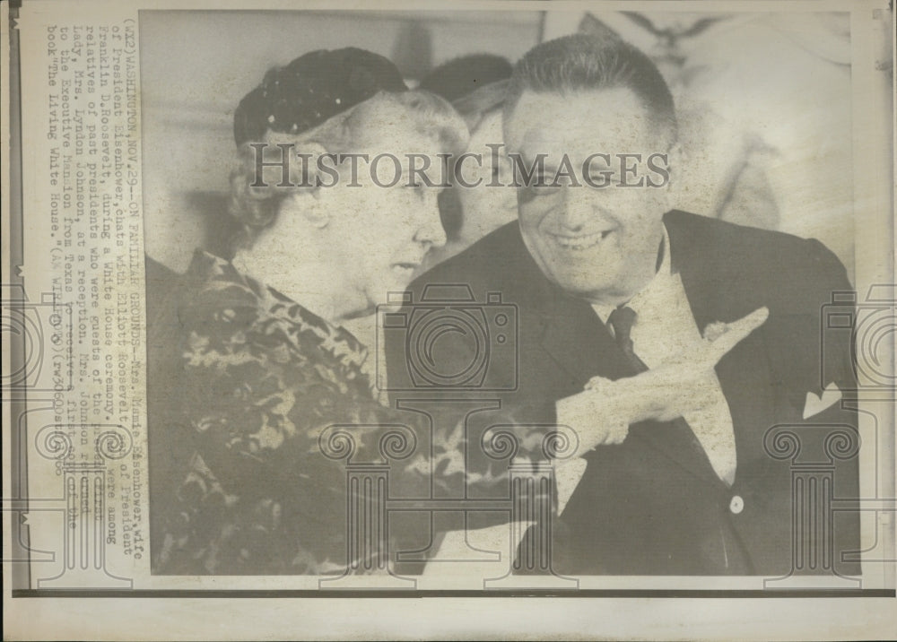 1966 Press Photo Mrs. Mamie Eisenhower chats with Elliott Roosevelt - RSG07439 - Historic Images