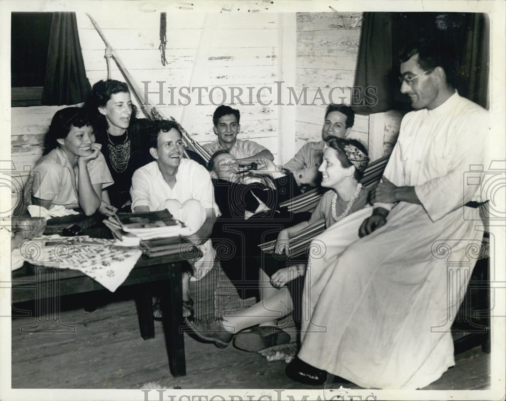 1940 Mrs. Begg, Frieda Zylstra, William Begg, Jim Allen Mrs.Wallace - Historic Images