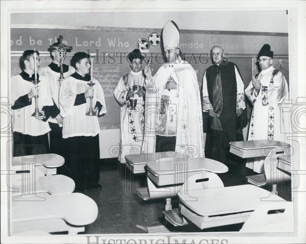 1958 Archbishop Albert G. Mayer blesses classroom in Milwaukee - Historic Images