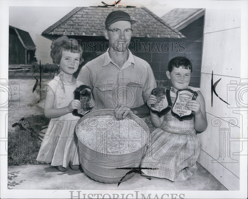 1956 Family at the Michigan State Fair - Historic Images