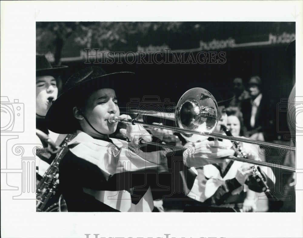 1986 Press Photo Parade at the Michigan State Fair - Historic Images