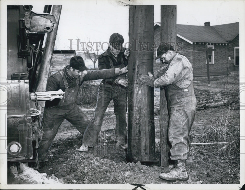 1948 Putting up Telephone Poles Detroit - Historic Images