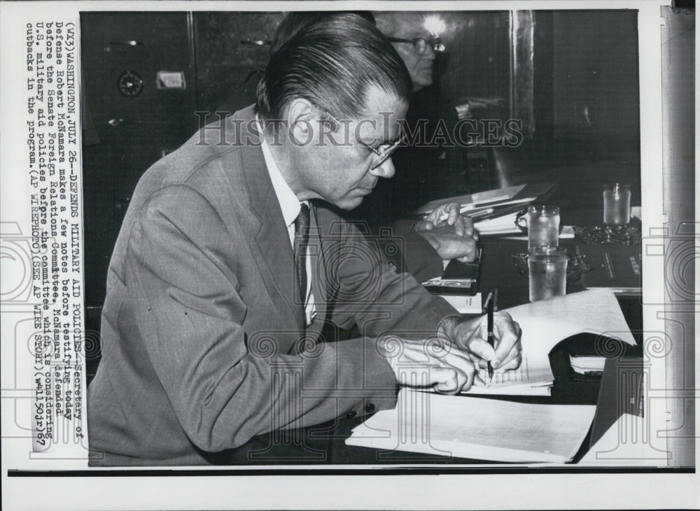 1967 Press Photo Secretary of Defense Robert McNamara - Historic Images