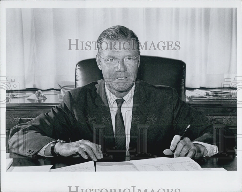 1968 Press Photo Sec. of Def. Robert McNamara - Historic Images