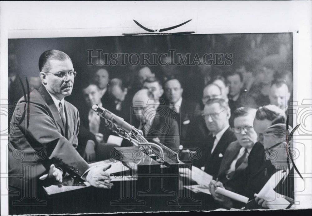 1965 Sec.of Defense Robert S.McNamara during a Press Conference. - Historic Images