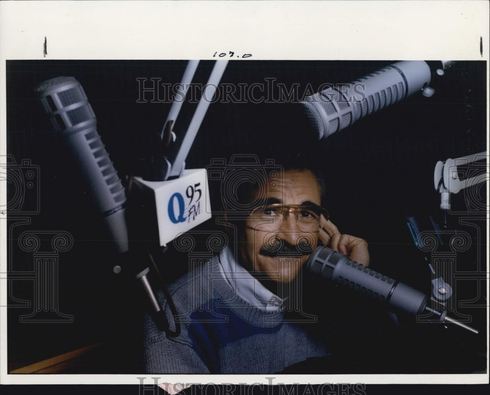 1992 Press Photo Dick Purton,radio disk jockey - Historic Images