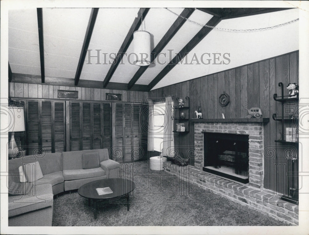 1970 addition to Peter blank home with storage space - Historic Images