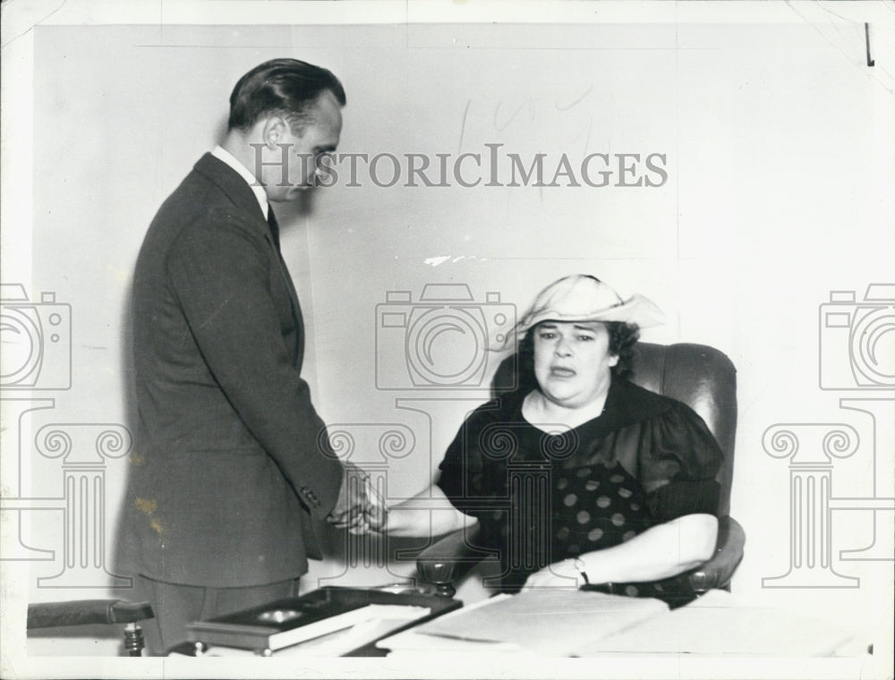 1938 Film Star Coogan and Mother in Legal Battle - Historic Images