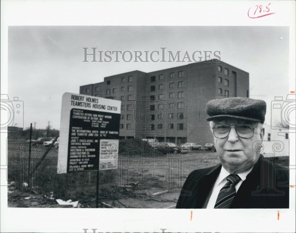 1987 Press Photo Robert Holmes Labor Leader warren and Brush Detroit - Historic Images