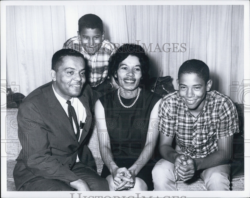 1965 of Rev. Nicholas Hood and his family - Historic Images