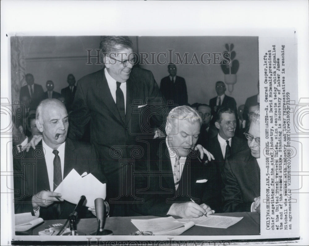 1959 Press Photo Conrad Cooper/David McDonald/United Steel Workers Union/Strike - Historic Images