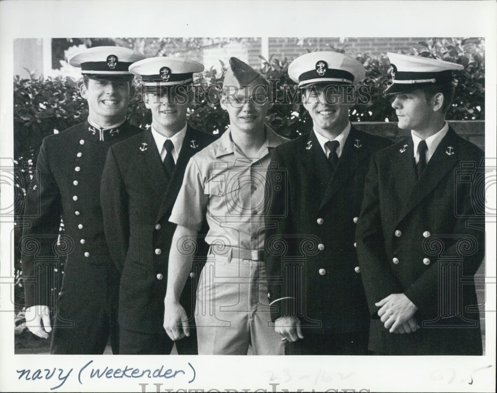 1982 Press Photo Midshipmen at the Navy Academy. - Historic Images