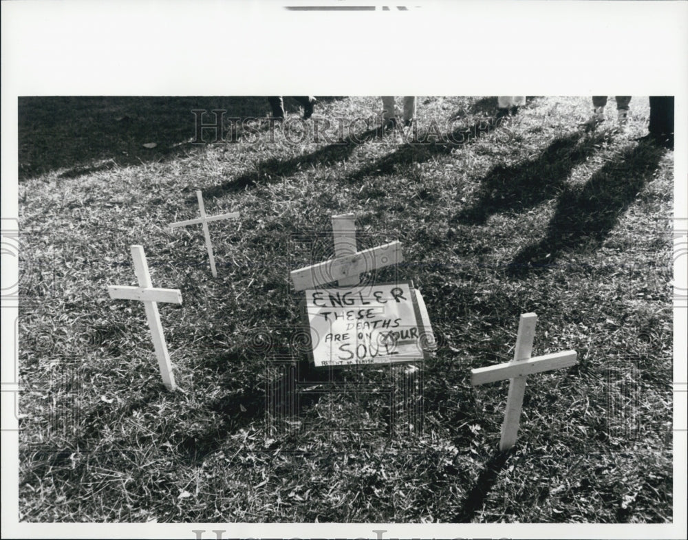 1991 Press Photo Homelss TEnt City Detroit - Historic Images