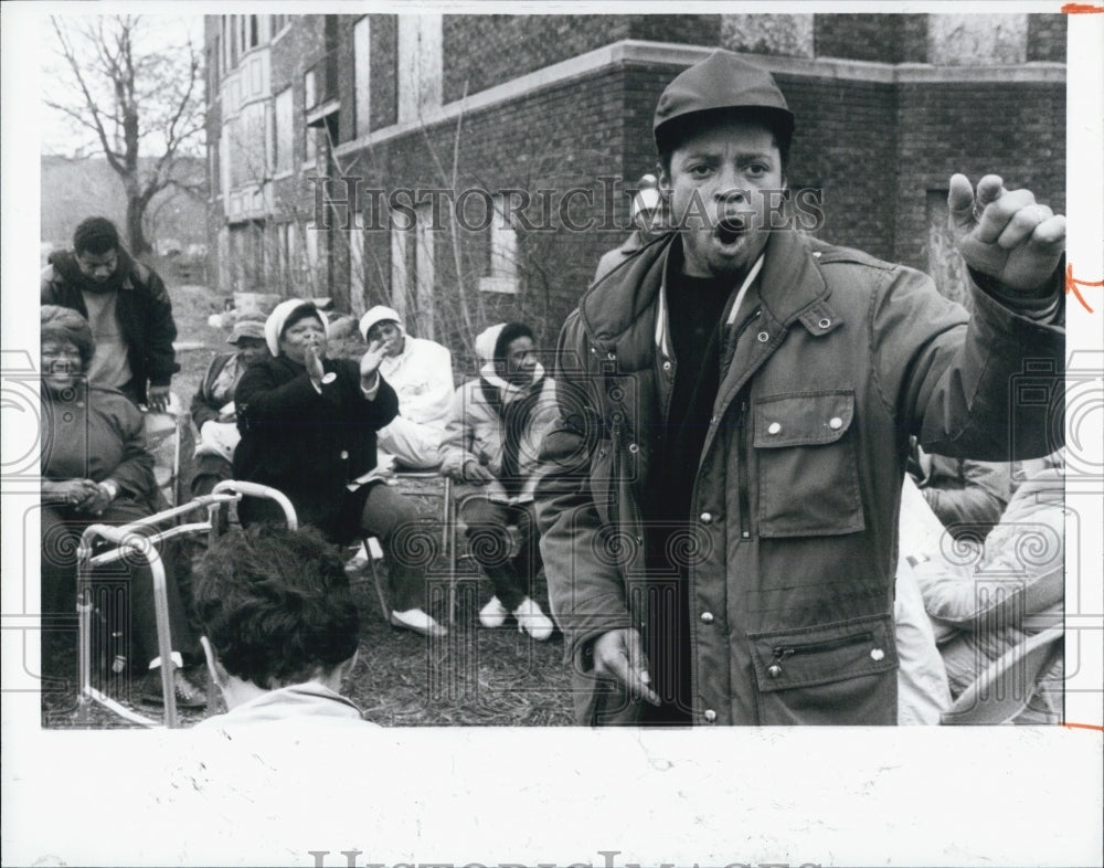 1991 Press Photo Durian Booker Homelss Rallies Detroits Cass Community United - Historic Images