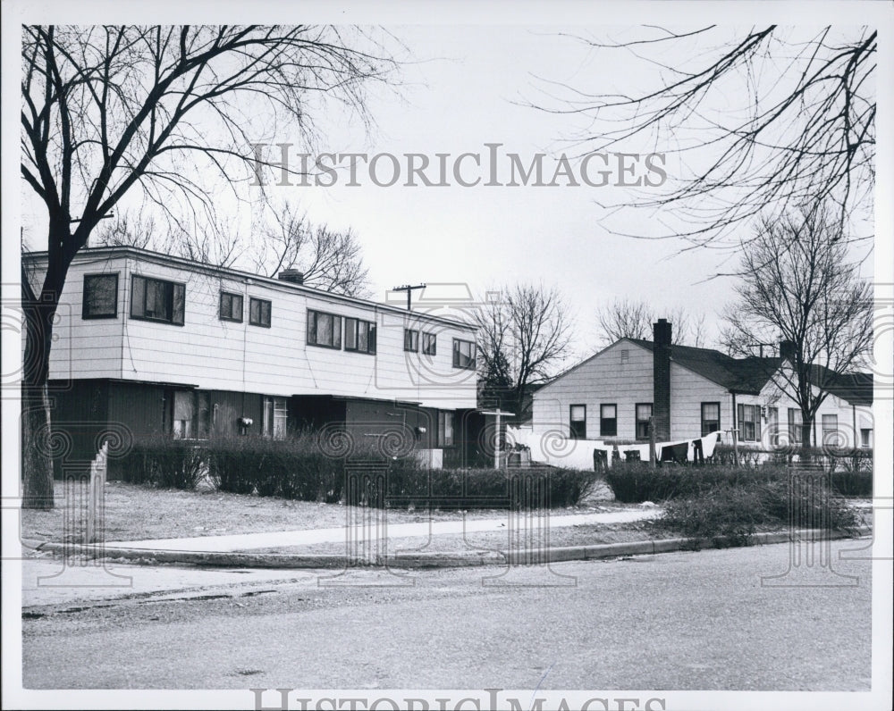 1960 Press Photo John Smith Homes Project Detroit - RSG10353 - Historic Images