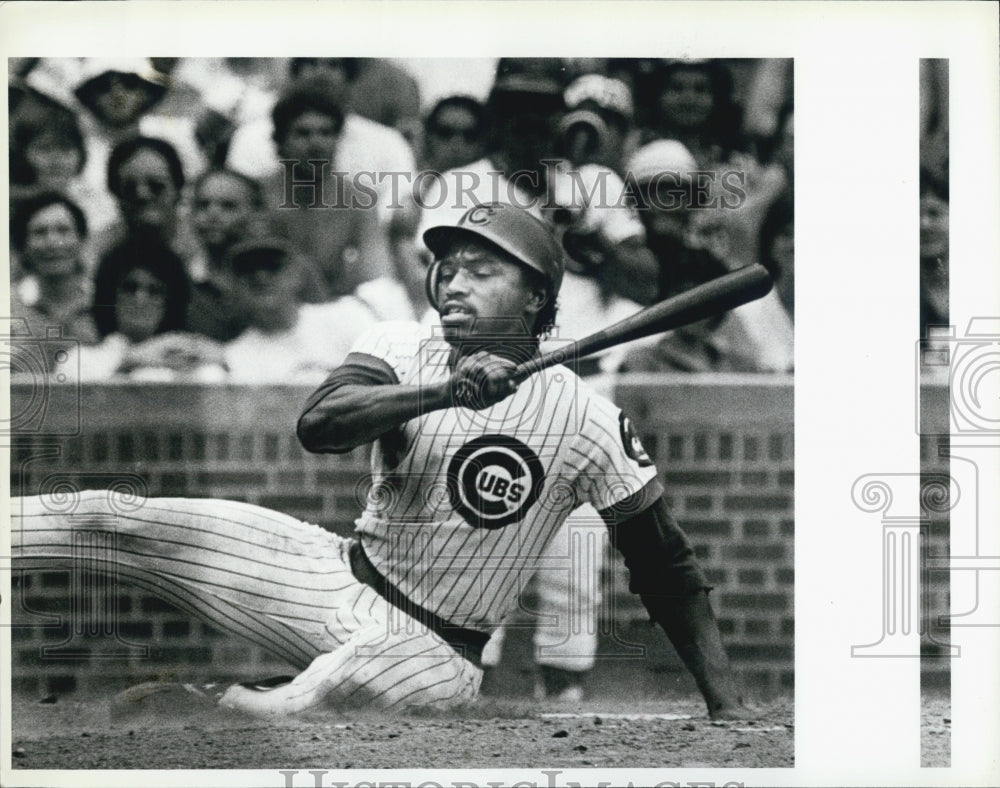 1983 Press Photo Mel Hall Chicago Cubs striking out - Historic Images